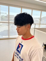 ブリックメン(BLICMEN.)&nbsp;前下がりパーマスタイル