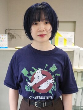 トナリ(tonari) ブルーカラー ショートボブ 顔周りレイヤー【鹿児島中央駅】