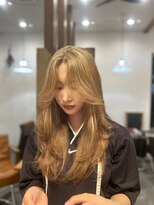 オーシー 四ツ井店(O'sea) 海外レイヤー×海外ブロンド