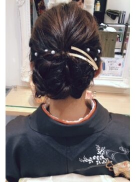 ブリッジ バイ ネオリーブ 綱島店(bridge by neolive) 【卒業式☆袴着付け・ヘアアレンジ・メイク】
