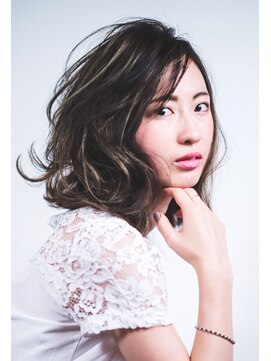 リリアン(Lillian) 3Dカラー