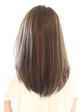 レウナ 外苑前(Reuna) 【３０代４０代５０代】ひし形ミディアムレイヤー