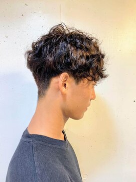 マーズソレイユ 宝塚駅前店(mars soleil) メンズにおすすめ ショートレイヤー＋くせ毛風パーマ