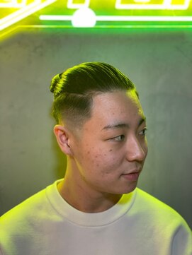 グリーディーフォックス 代々木(Greedy FOX) 韓国マッシュ/センタ-パ-ト/ツイストスパイラル/スキンフェード