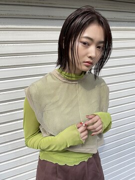 ラボ(Ravo) [Ravo]センターパートダークトーンボブ