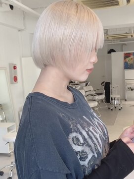 ターン ヘアー(TAAN HAIR) ホワイトカラー