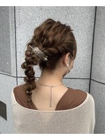 アロウズ(Arrows)&nbsp;ポニー編みおろし(ヘアアレンジ、結婚式)