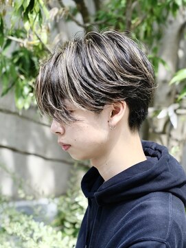 ミラリー トウキョウ(Mirareee Tokyo) メンズハイライト20代30代40代◎フェザーパーマセンターパート