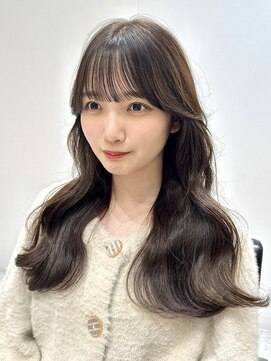 リス バイ ソヨン(Lis by SOYON) 黒髪/グレーベージュ/レイヤーロング/前髪パーマ/髪質改善