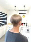 ホワイトベージュ