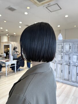 ユーミー(yume by aura) 【大人艶髪】まとまるミニボブ