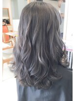 デイズ(days)&nbsp;ラベンダアッシュグレージュカラーブリーチデザインカラー　原宿