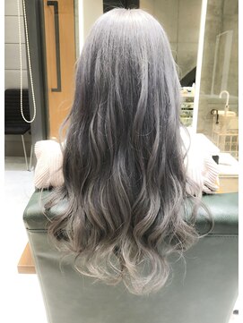 デイズ(days) ミルクティーアッシュベージュ3Dカラー☆ブリーチWカラーモード