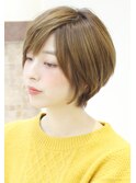 30代からの大人女性らしいショートスタイル