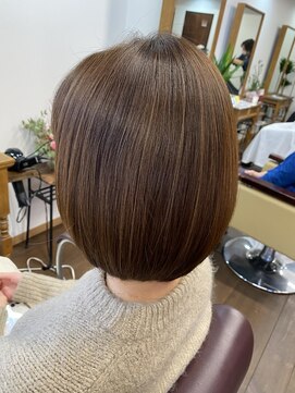 美容室 賀流。 うるツヤ♪小顔ナチュラルボブ
