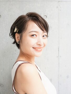 マイロ(mailo) ショート×アイロン×ピンアレンジ