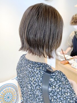 モリオフロムロンドン 松戸店(Morio from London) 【松戸　ムラマツ】大人かわいい外はねボブ　アッシュ