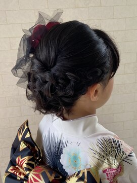 サロン Salon アイ アート サイドアップヘア