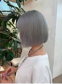 派手髪☆切りっぱなしボブ ブルーシルバー