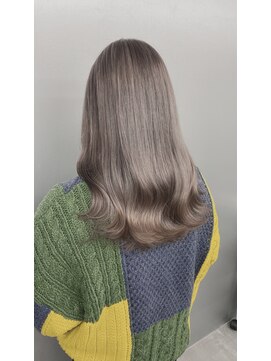 サイ アオヤマ(sai AOYAMA) ミルクティーグレージュ