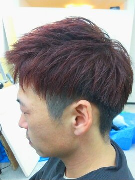 夜髪 卵形直毛 丁寧なツーブロック ワックス仕立てー赤い風を添えてー