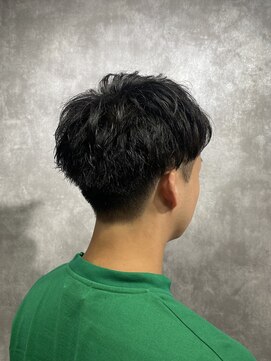 スピン 本八幡(SPIN) スペインカール/スパイキーショート/ブルーブラック/本八幡