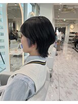 ザザアオヤマ(ZA/ZA AOYAMA)&nbsp;横から見ても可愛いショートウルフ