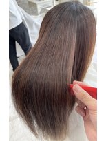 イーエス(E.S)&nbsp;＜乾かすだけでまとまる圧倒的艶髪＞縮毛矯正