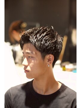 キングスマントーキョー 三鷹店(KINGSMAN TOKYO) アップバングショート