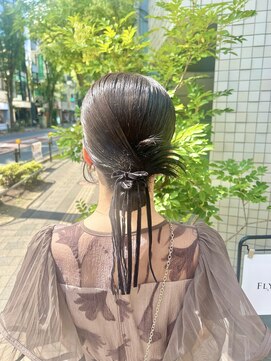 フリッカ(FLYCKA) シニヨンヘア