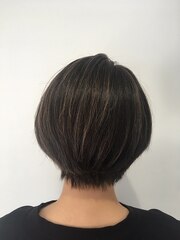 スタイリッシュにまとまるショートヘアをご提供させて頂きます！