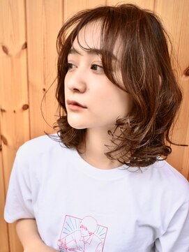 ブゾン(buZon) シースルーバング×毛先カールミディ