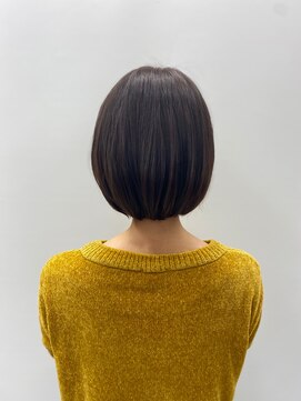 ユキオ オブ ヘアー(YUKIO of Hair) 透明感ベージュカラー×大人かわいい前下がりショート