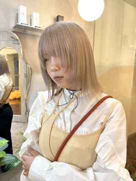 ジーナ 天神(Zina) ホワイトベージュ/ベージュカラー/ミルクティーカラー