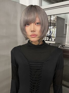 カシェ ホリエ(CACHE HORIE) シルバーカラー / ショート / ハイトーン / 小田