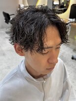 ウェイビーエフティフィフス 横浜西口(WAVEY ft.fifth)&nbsp;横浜ツイストスパイラルパーマセンターパート強めマッシュ30代◆