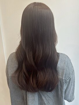 ベルフェミンキルン(Belle femin kilun) アッシュブラウン 韓国巻き 透明感カラー 20代 顔周りカット