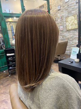 ヘアーラウンジ アンフィ 井土ヶ谷(Hair Lounge Anphi) 明るめベージュ