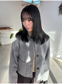 ブルーブラック×レイヤーカット◯