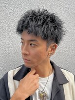 アイビーズ(IVYS)&nbsp;アクティブショートスパイキーメンズパーマ大人ヘアスタイル