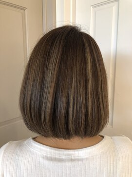 ロンドアベニール 北千住(Lond avenir) namie ハイライトでおしゃれボブ