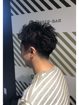 バーバーバー 八広(BARBER-BAR) ワイルドアップバングスタイル