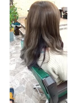 アンドワンモアー(and one more) インナーカラー