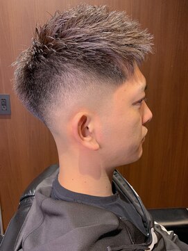 ブルズカット(BULLS CUT) スキンフェード×カラー