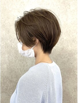 エリマ 調布(elima) ショートボブ/イルミナカラー/大人ショートヘア/ハイライト40代