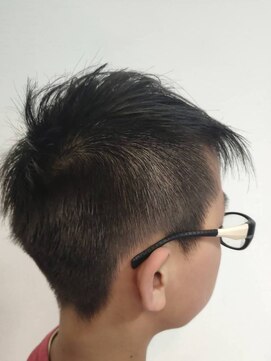 ラヤマノ ひばりが丘パルコ(La YAMANO) メンズキッズカット/ツーブロック/オンブレ