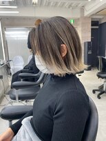 イキ 表参道(iki omotesando)&nbsp;モード/無造作ウェーブ/大人ガーリー[表参道駅]