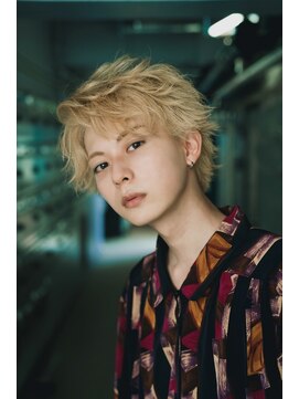 オーシャントーキョー 心斎橋(OCEAN TOKYO WEST) ハイライトミルクティーベージュツーブロックメンズマッシュ