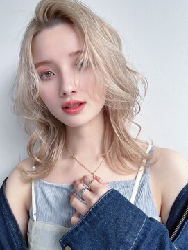 フリティ 大阪西梅田店(friity) オリーブベージュショートミニボブグレージュブリーチレイヤー