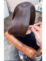 シック(Chic)&nbsp;フェザーバングうる艶髪抜け感ヘア アンニュイヘアセシルカット